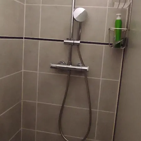 Moderne Avec Wifi Pour 6 Pers, Pied Des Pistes - Fr-1-814-164 Apartment